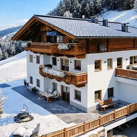 Hocheben - With Private Sauna Alpenluxus Collection شقة رامسو ام زيلرتال